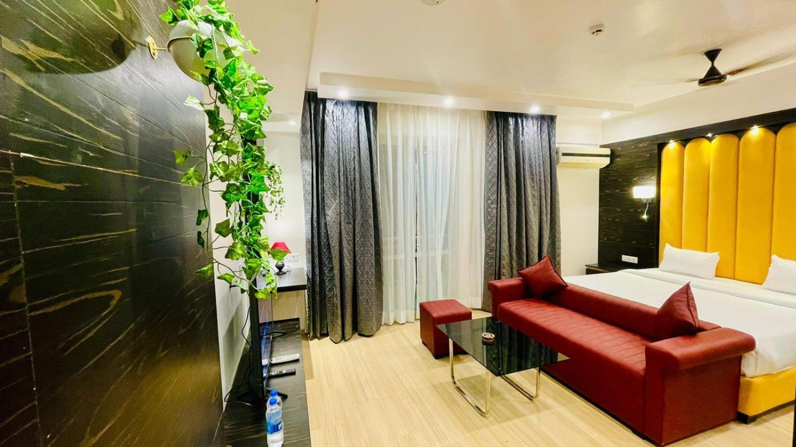 The Pearl - Couple Friendly Aparthotel Lucknow